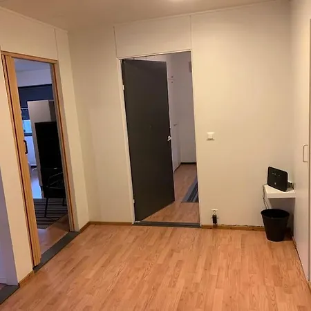 Late, Duplex House For 7 Near Meyer Gate